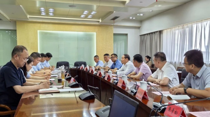石培文董事長帶隊赴連云港市考察交流